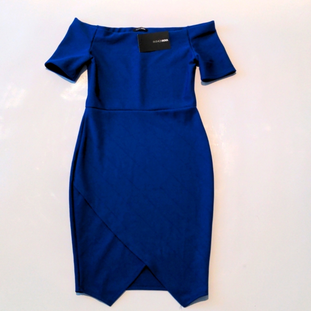 👗Royal Blue 👗off the shoulder dress size medium